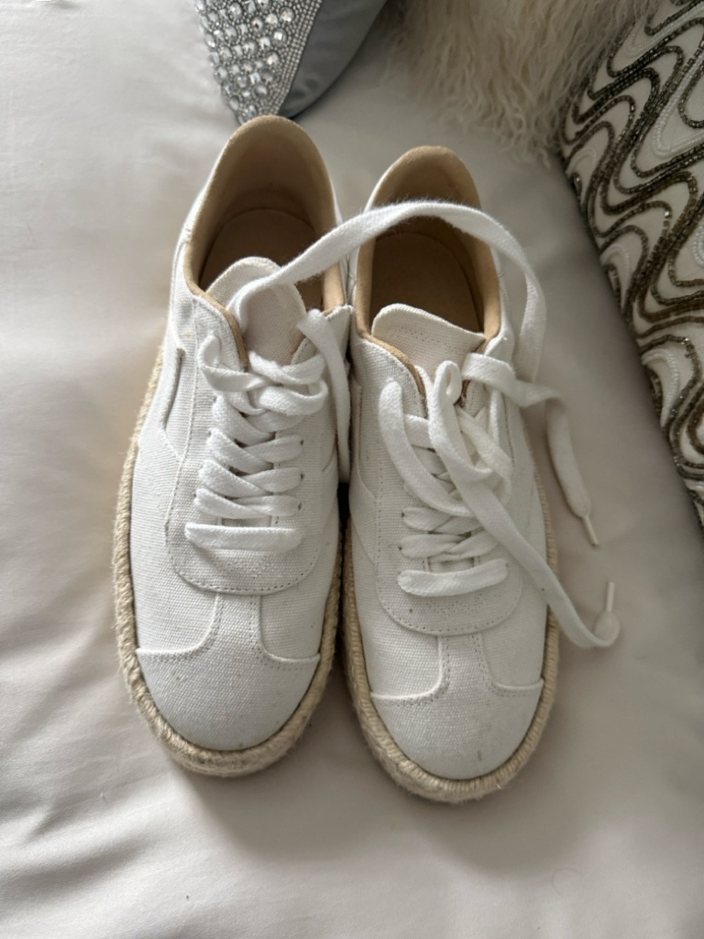 Stuart Weitzman White Canvas Espadrille Sneakers
sz 8